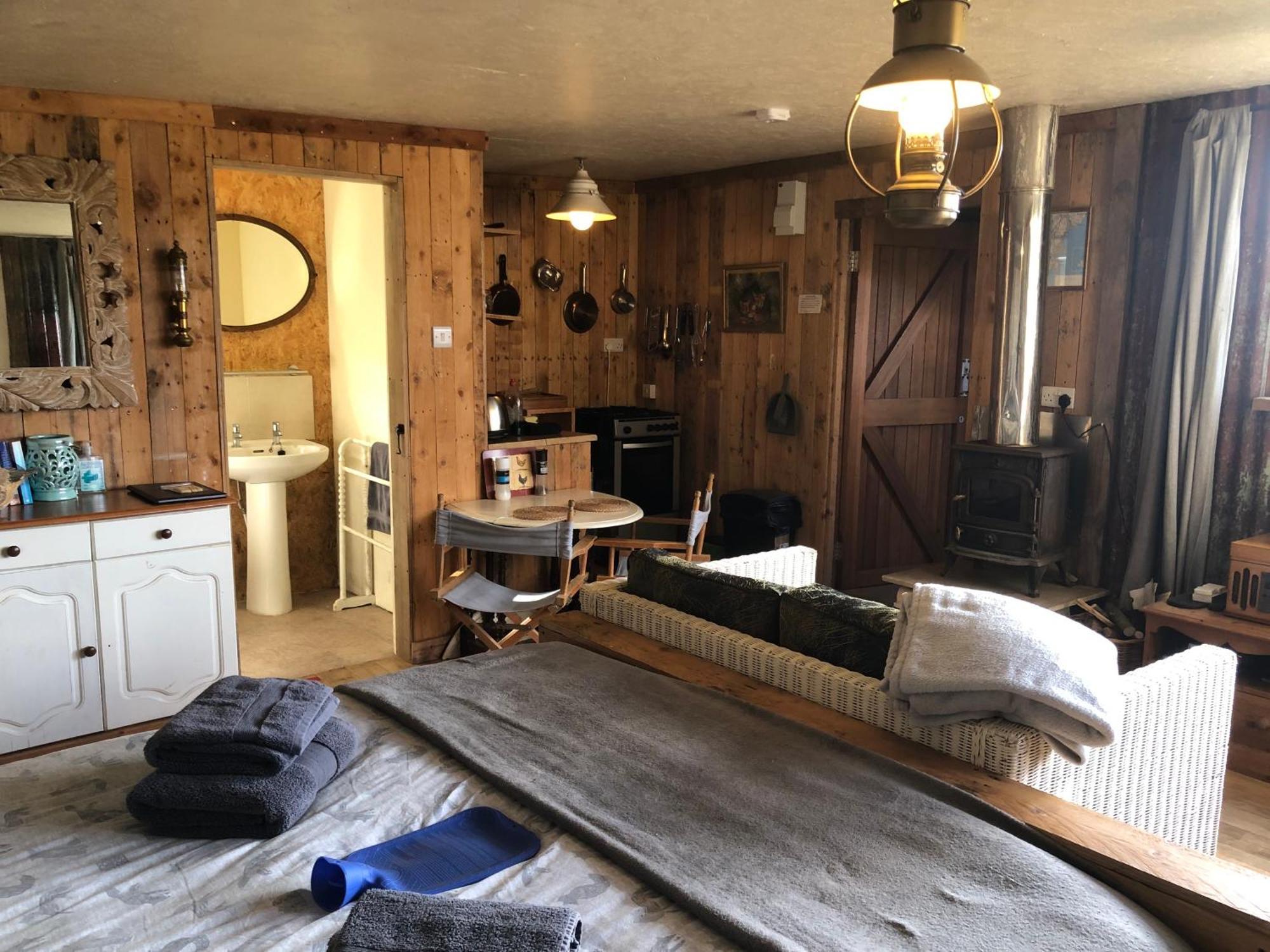 Foxesden, Unique Eco Cabin, Dartmoor Views South Brent Экстерьер фото